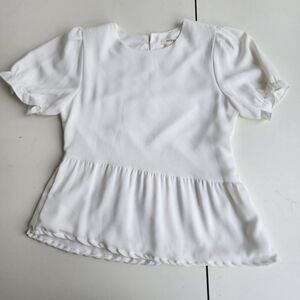 Morrisday The Label Women's Off White Short Sleeve Top Assymetric Ruffle Hem XS